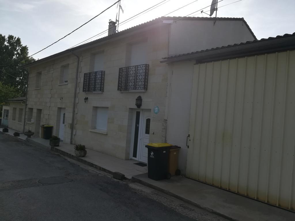 Gite Du Vignoble Sidky Lussac  المظهر الخارجي الصورة